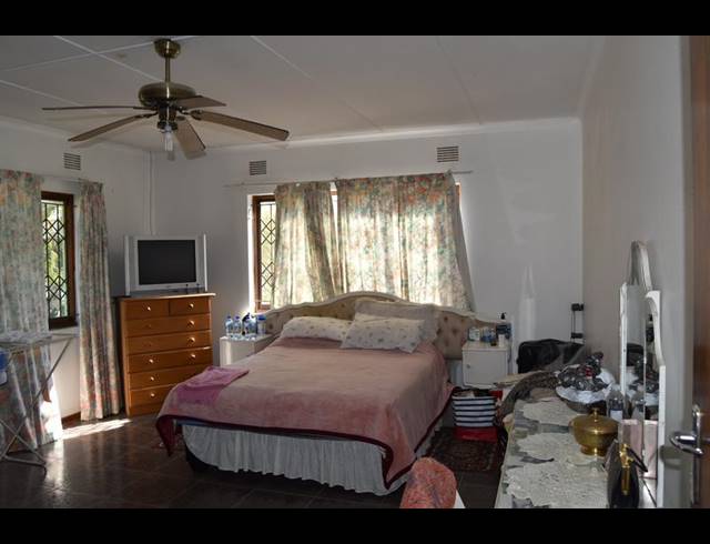 3 BEDROOM HOUSE FOR SALE IN UMZINTO